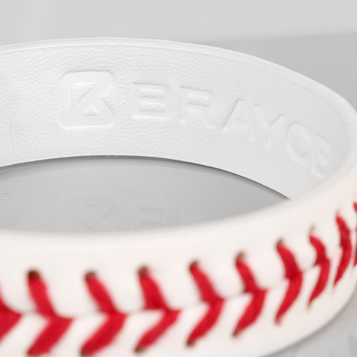 BRAYCE Baseball bracelet detail 01
