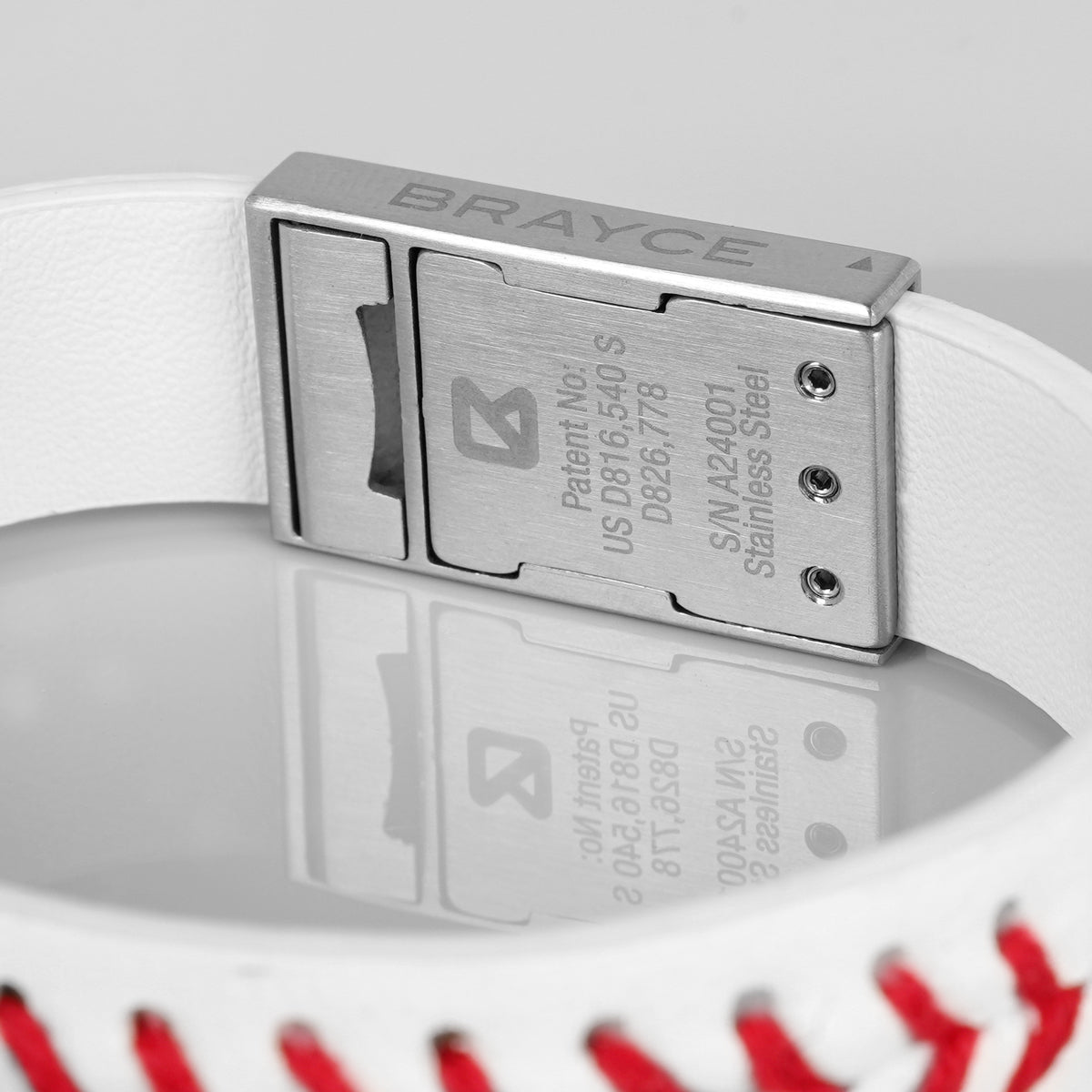 BRAYCE Baseball bracelet detail 05