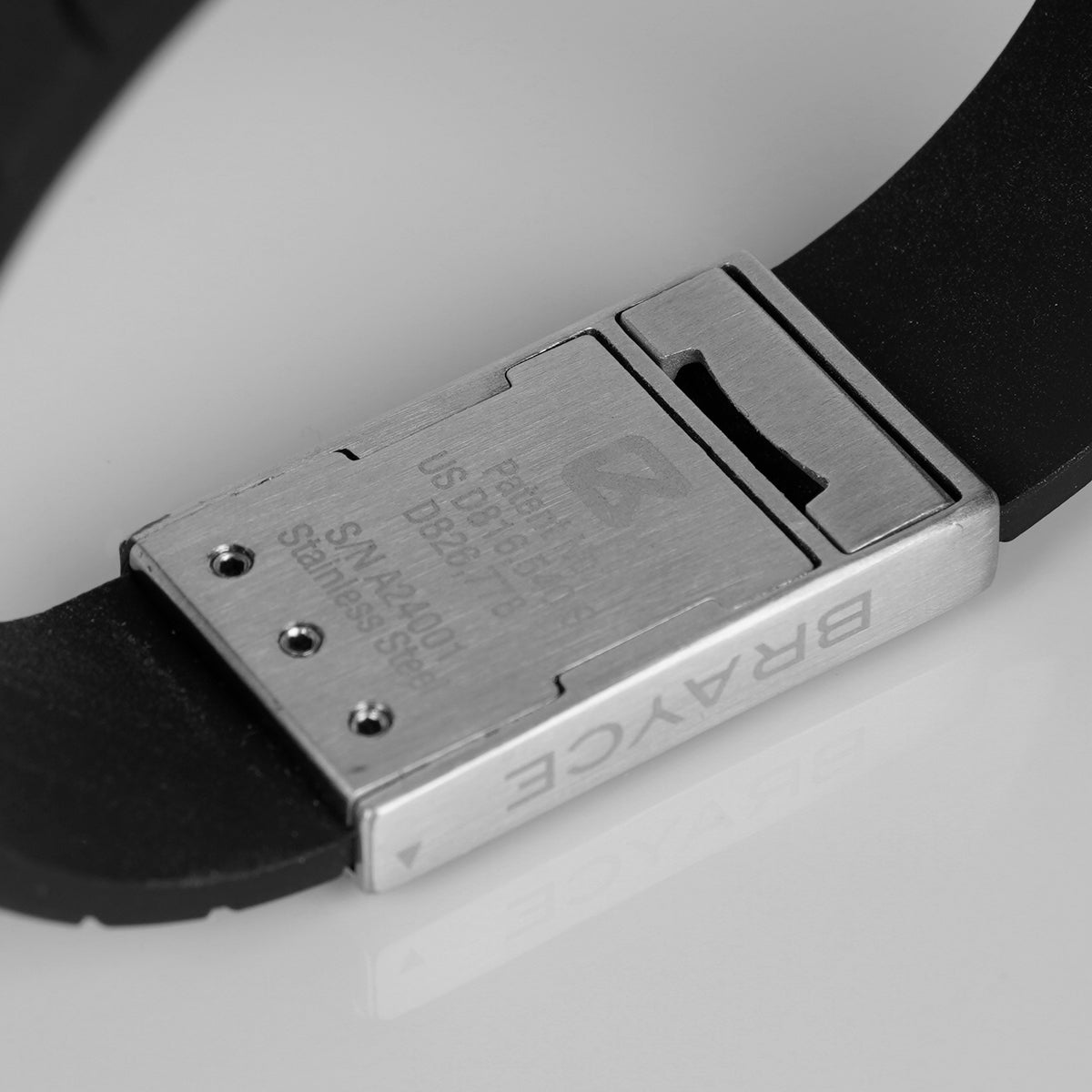 BRAYCE Racing bracelet detail 05